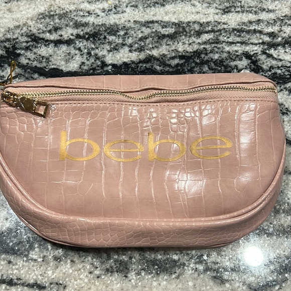 NWT Bebe Josephine croco convertible sling. Retail $89 - Picture 2 of 6